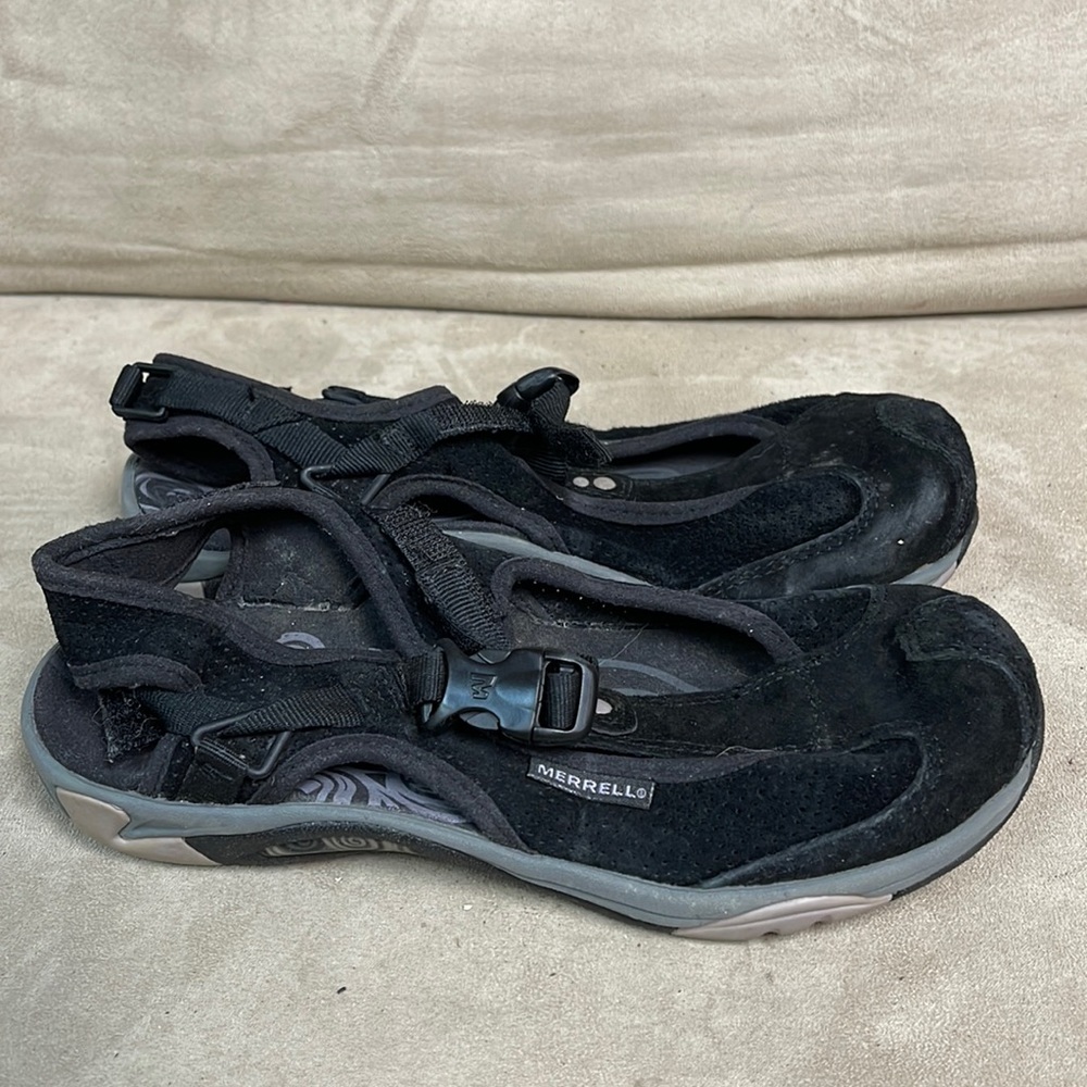 Merrell size 5.5 - Picture 1 of 1
